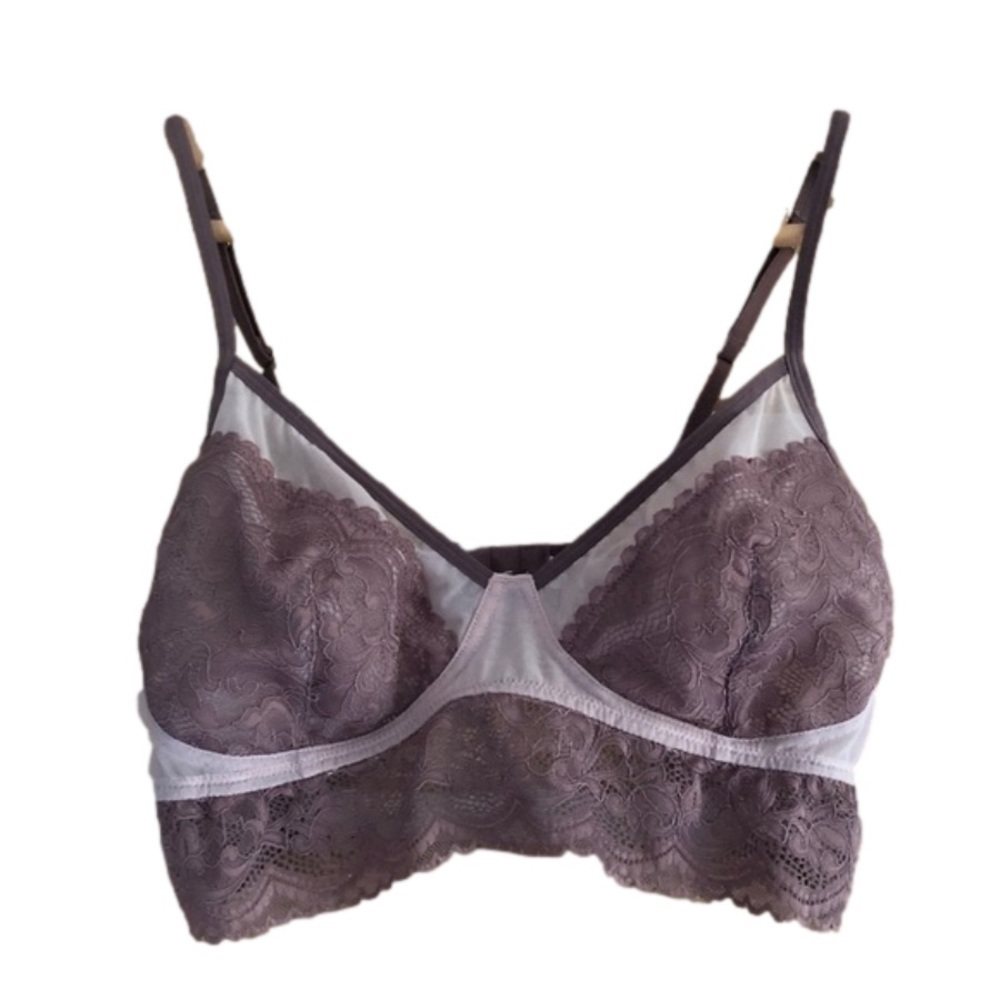 Vintage Gilligan & O’Malley lace & mesh bralette size medium